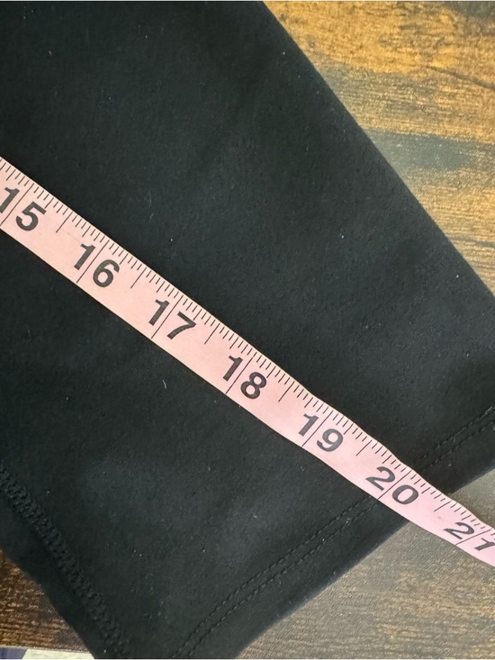 Everyday Black Active Capri Leggings by Nikibiki Sports - Picture 8 of 12